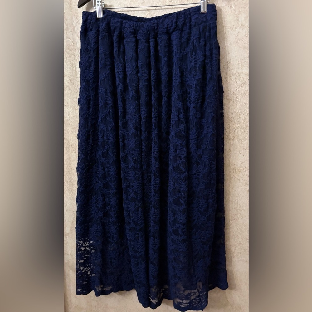 Liv Los Angeles Lace Maxi Skirt - Picture 4 of 7